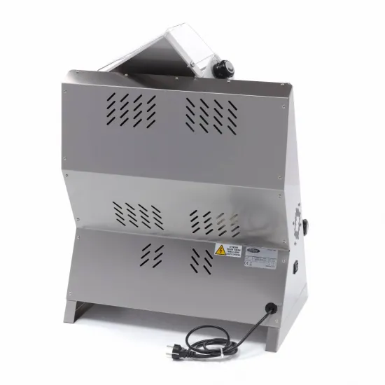 Double dough sheeter with foot pedal, 40cm thickness adjustment, two speeds.