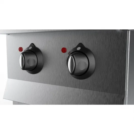 Gas stove with 4 x 6.5kW chrome burners