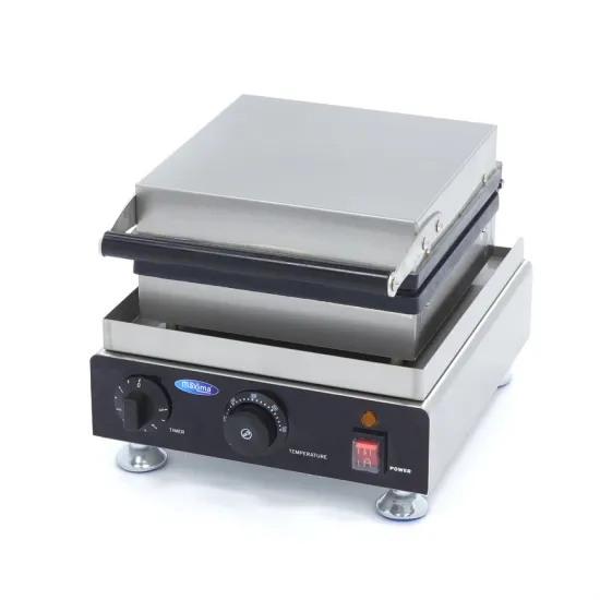Waffle Maker - 4 small square waffles - adjustable thermostat and timer