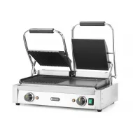 Contact grill with two plates - smooth and ribbed