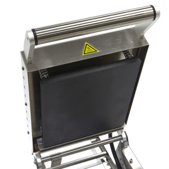 Packaging machine with top sealing - medium 270x220 mm.