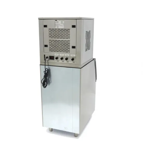 Ice Maker for Crushed Ice with a Capacity of 250kg per 24 Hours and Storage Capacity of 120kg - Water-Cooled